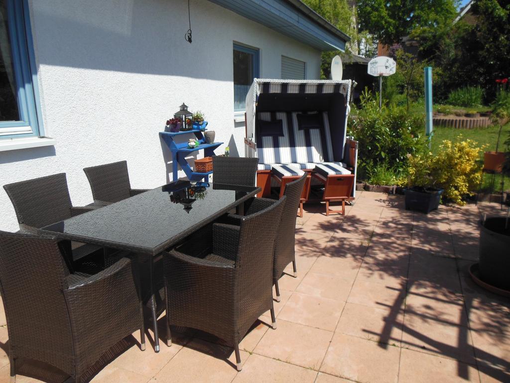 Ferienwohnung Familie Huebner Любек Екстериор снимка